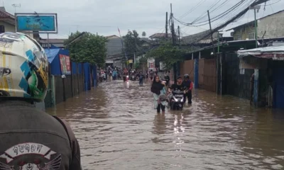 Banjir melanda 11 titik wilayah di tangerang selatan, ratusan kk terdampak