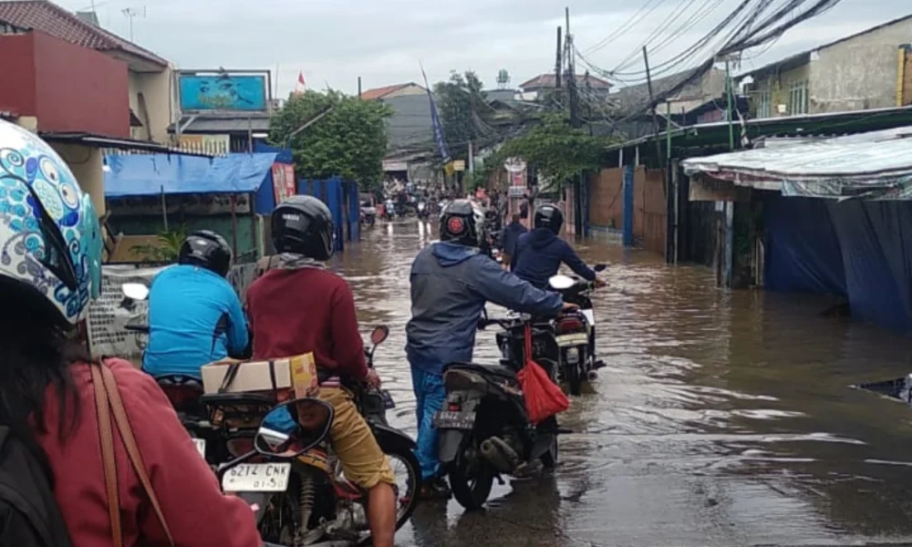 Banjir di 11 titik tangerang selatan surut, bpbd semua wilayah sudah aman