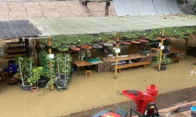 Banjir di gerai lengkong yang berimbas pada umkm tangsel karena miskomunikasi bpbd dan warga