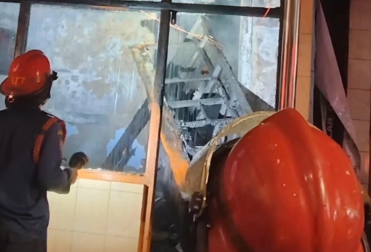 Bocah 8 tahun tewas akibat kebakaran di warteg serpong