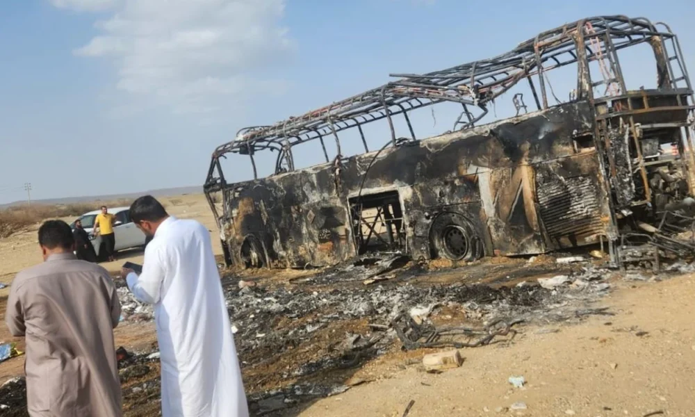 Bus jemaah umrah kecelakaan hingga terbakar di saudi, 6 wni meninggal