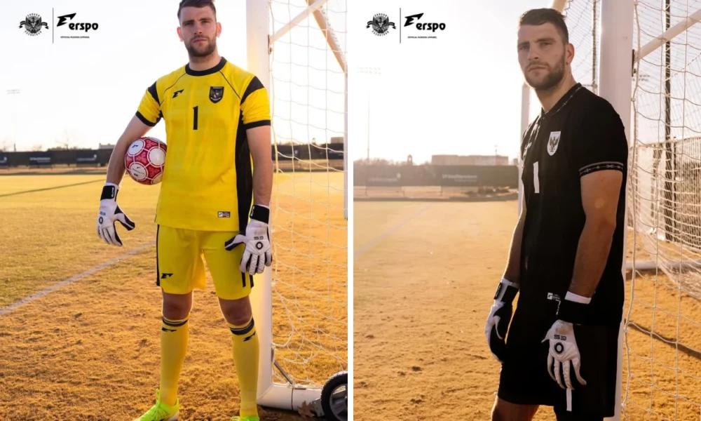 Erspo keluarkan jersey kiper timnas indonesia, begini tampilannya!