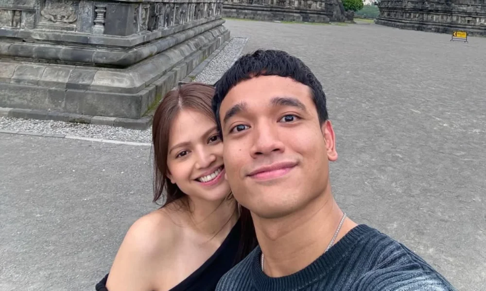 Fadly faisal ajak maudy effrosina ke candi prambanan, netizen mitosnya pacaran kesitu bakal putus