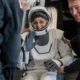 Habiskan 286 hari di iss, 2 astronaut kembali ke bumi dengan rambut beruban