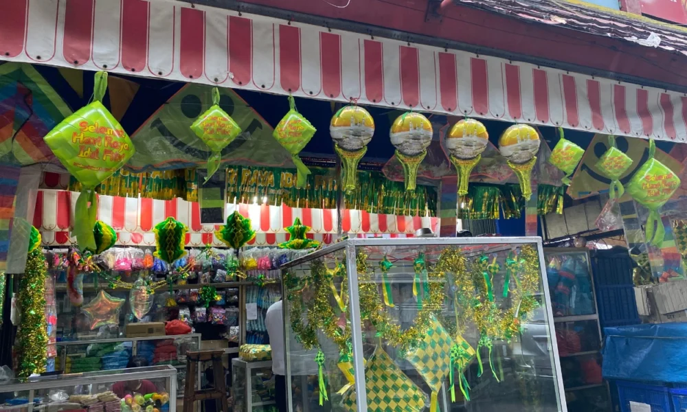 Hampers lebaran jadi tren, pembeli berburu kemasan unik di pasar asemka