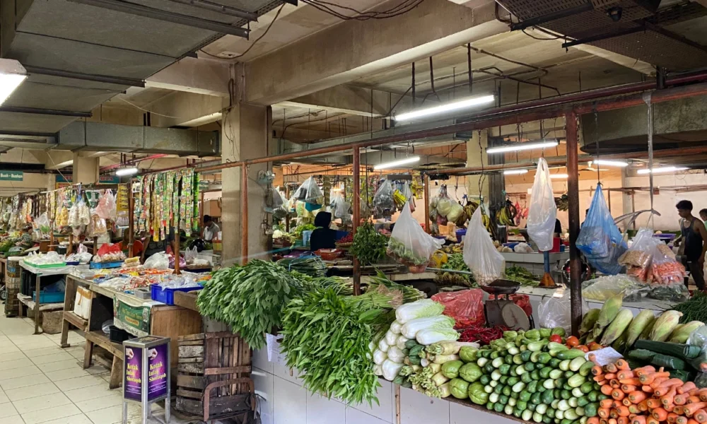 Harga bahan pokok di paspin fluktuatif