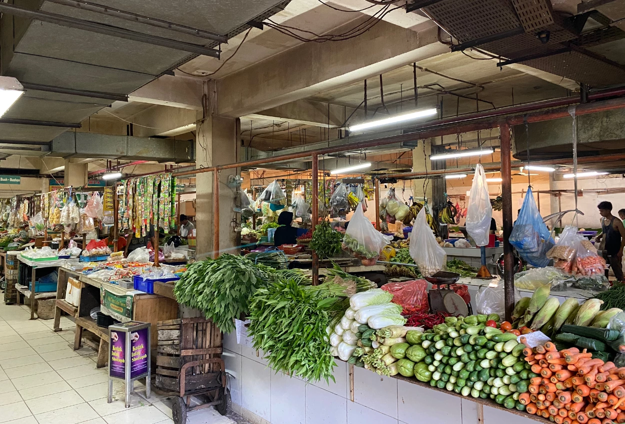 Harga bahan pokok di paspin fluktuatif