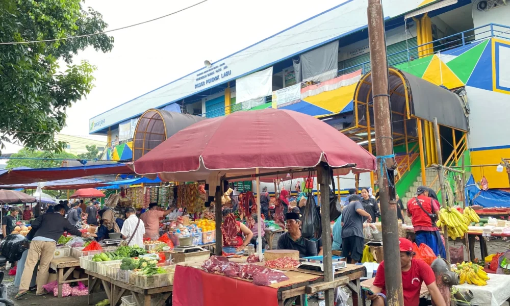 Harga cabai masih mahal di pasar pondok labu
