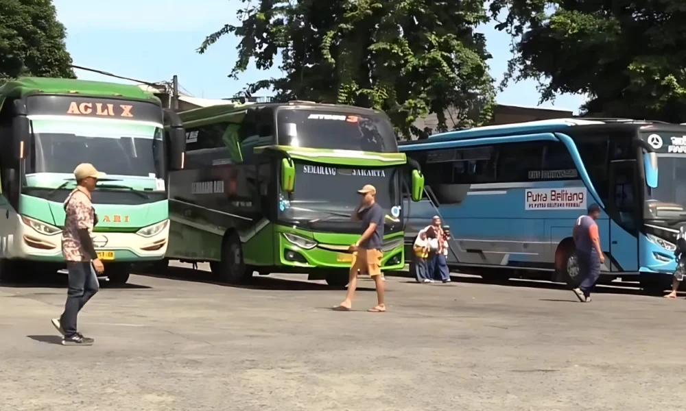 Harga tiket masih stabil, pemudik di terminal kalideres pilih berangkat lebih awal