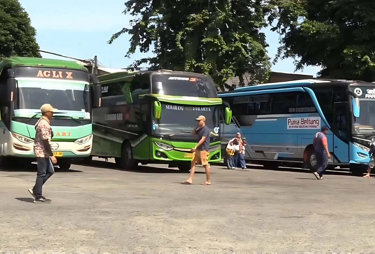 Harga tiket masih stabil, pemudik di terminal kalideres pilih berangkat lebih awal