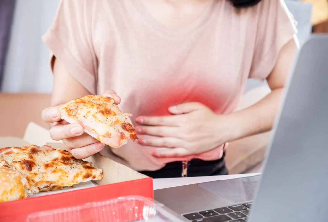 Jangan anggap sepele! stres dan pola makan dapat memicu asam lambung naik