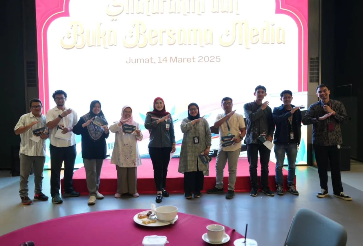 KCIC Imbau Penumpang Kereta Cepat Beli Tiket Mudik Lebaran 2025 Secara Online