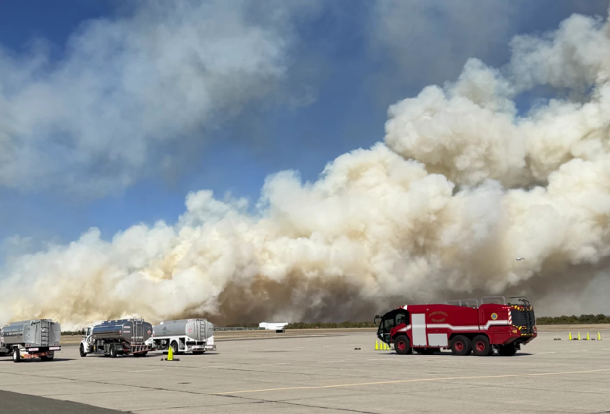 Kebakaran hutan terbesar di new york, long island terbakar hebat setelah los angeles