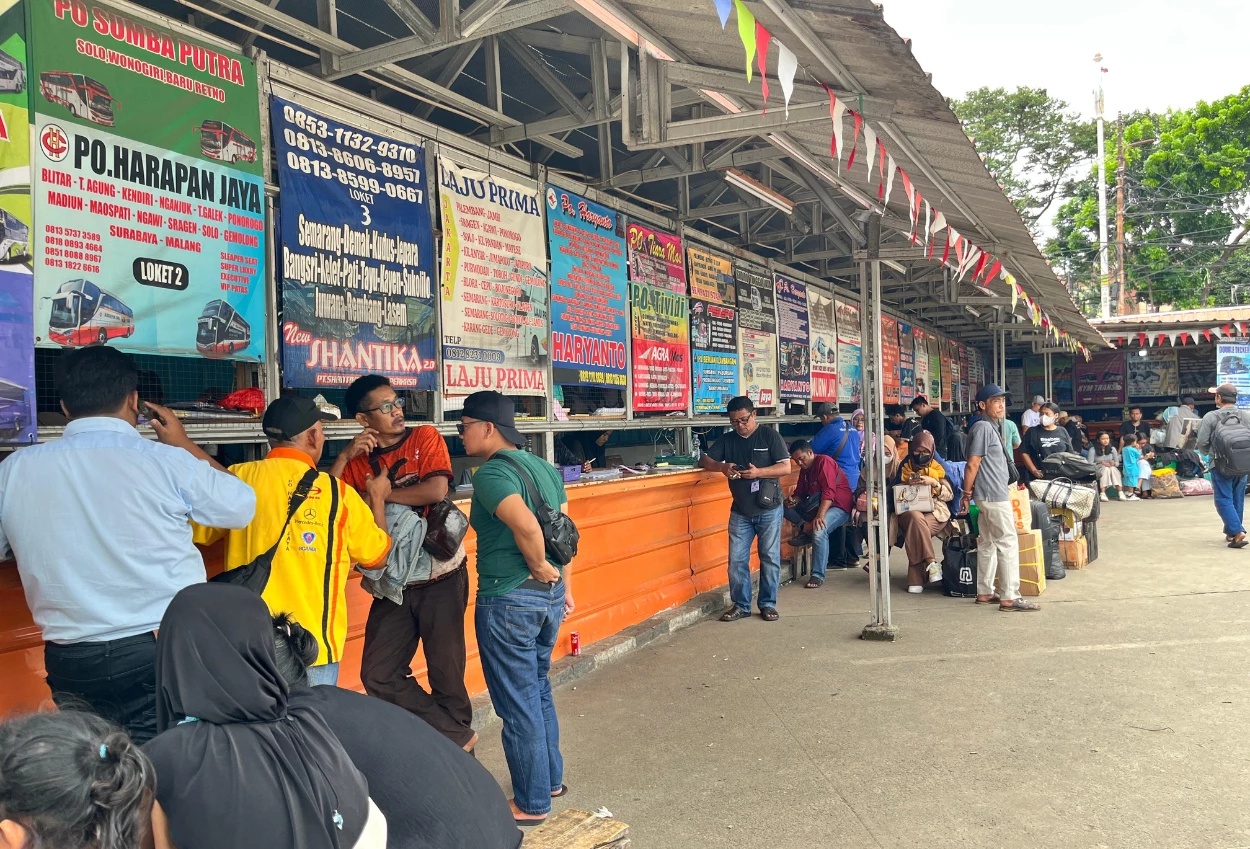 Kenaikan harga tiket bus di terminal lebak bulus capai 100% menjelang lebaran