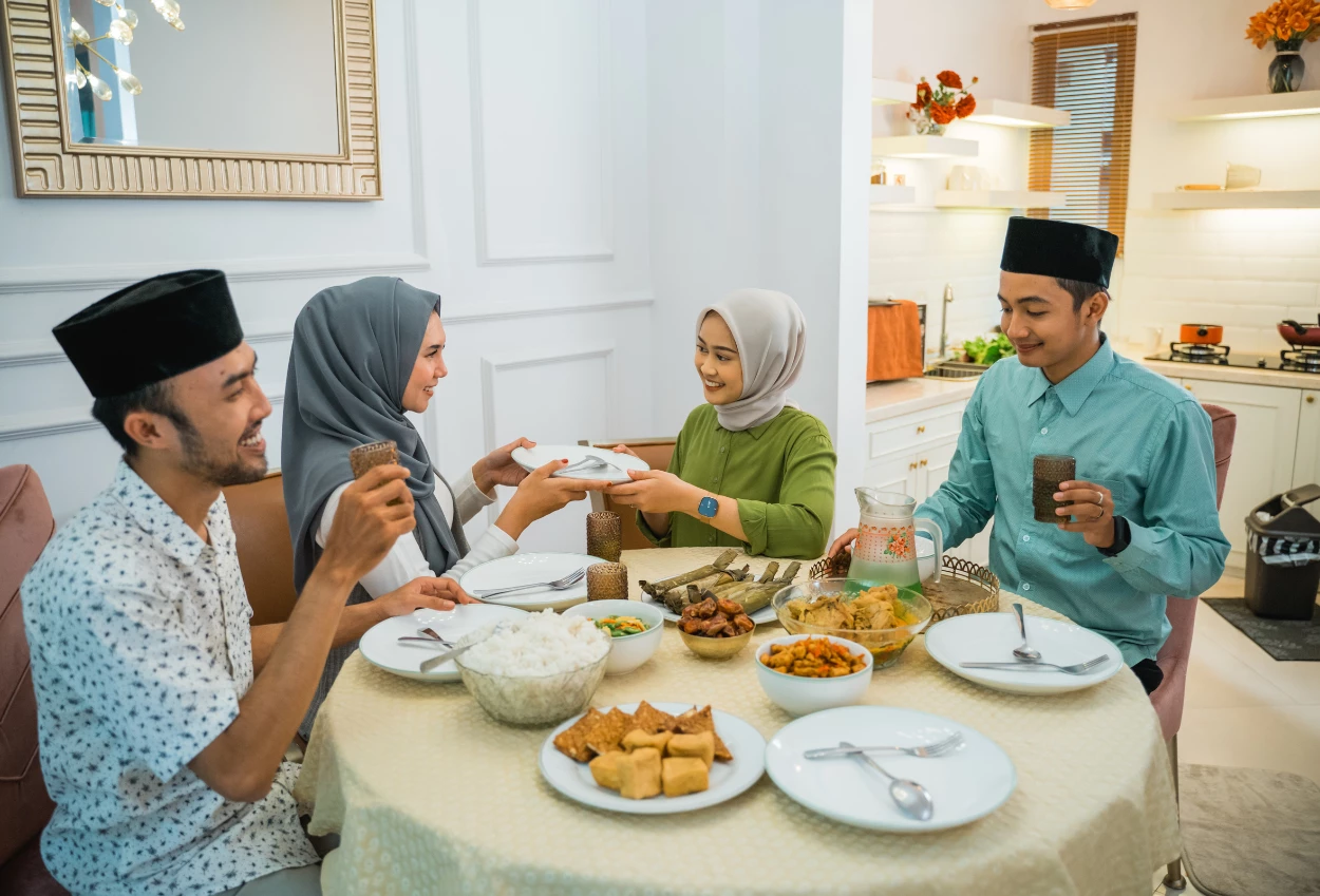 Kenapa Mindful Eating Penting Saat Puasa Ramadan Ini Penjelasannya!