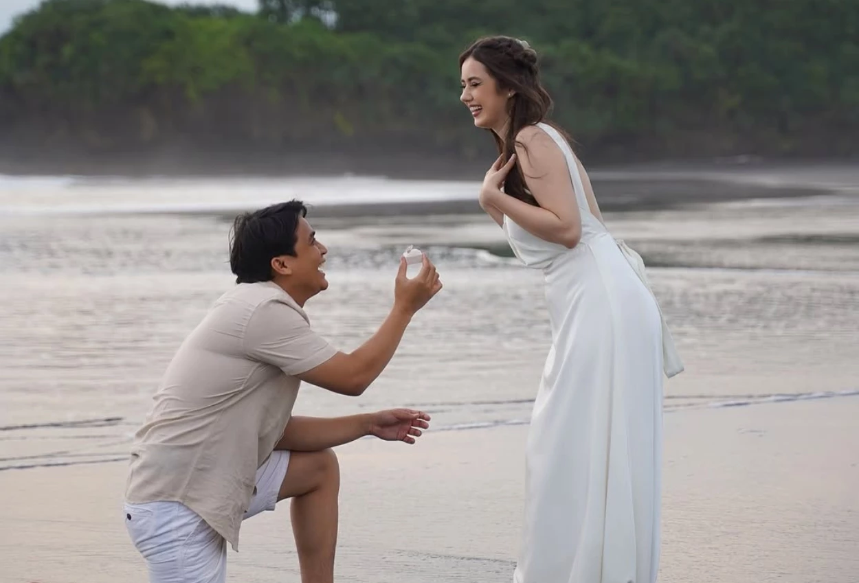 Lamar vika kolesnaya di pinggir pantai, billy syahputra i am verry happy to be with you forever