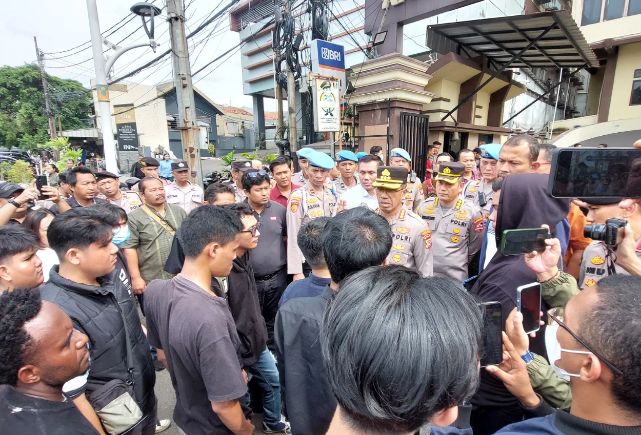 Mahasiswa uki beri batas waktu 7x24 jam ke polres jaktim terkait kasus kematian kenzha ezra