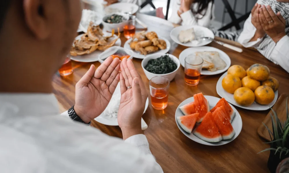 Mindful eating saat berbuka tips memilih takjil yang sehat dan bernutrisi!