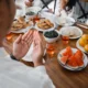 Mindful eating saat berbuka tips memilih takjil yang sehat dan bernutrisi!