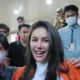 Nikita mirzani dan asistennya resmi ditahan oleh polda metro jaya atas kasus pemerasan