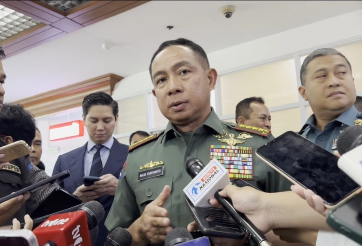 Panglima tni sebut dirut bulog dan irjen kementan akan mundur dari militer