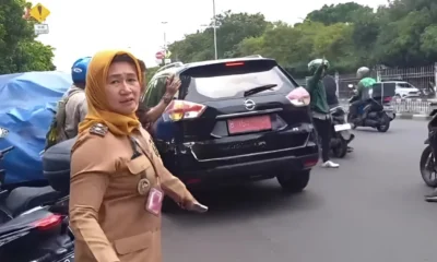 Plt wali kota jakarta timur sigap bantu lansia korban tabrak lari di duren sawit