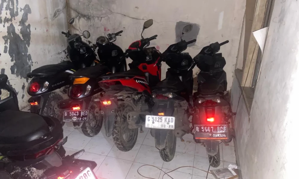 Polisi gerebek gudang motor curian di kalideres, 13 kendaraan disita
