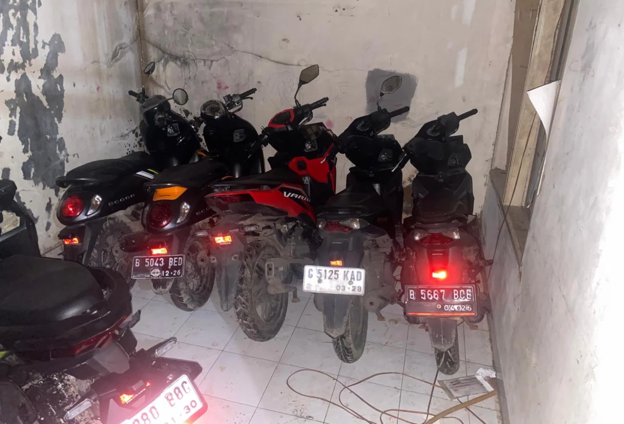 Polisi gerebek gudang motor curian di kalideres, 13 kendaraan disita