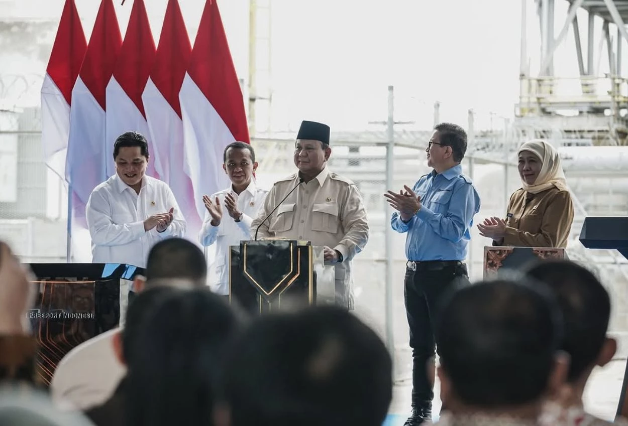 Presiden prabowo resmikan pabrik penghasil 50 ton emas senilai rp10 triliun