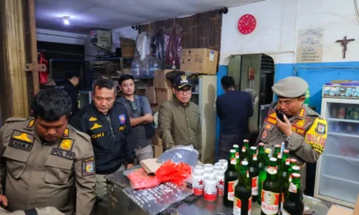 Ratusan botol miras yang tersebar di tempat hiburan tangsel disita, walkot jika bandel, akan ditutup permanen