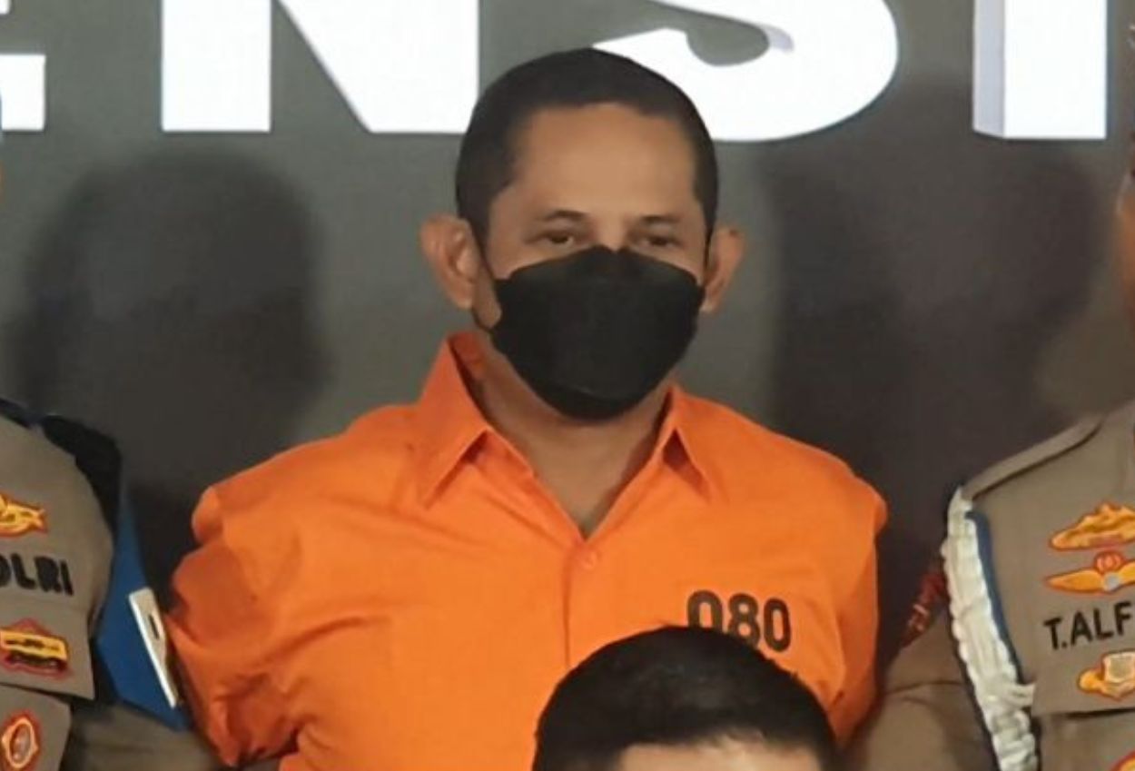 Sah! eks kapolres ngada resmi ditahan soal kasus pelecehan anak