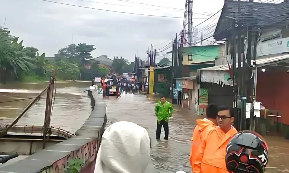 Sebanyak 7 wilayah di tangerang selatan sempat terendam banjir imbas hujan berintensitas tinggi pada sabtu