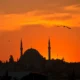Tanda tanda lailatul qadar dan amalan yang bisa dilakukan di 10 malam terakhir ramadan