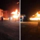 Truk pengangkut 46 motor melaju dengan kobaran api gegara terbakar, kerugian hingga rp2 miliar