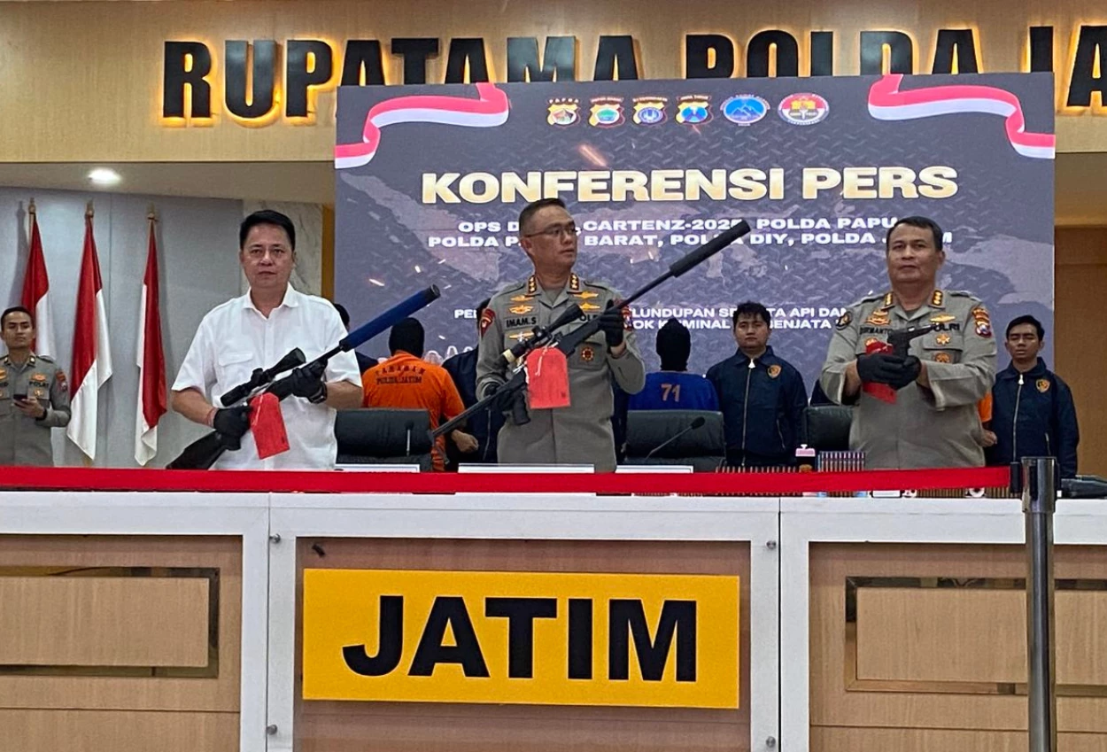 Warga bojonegoro produksi dan kirim pasokan senjata untuk kkb papua