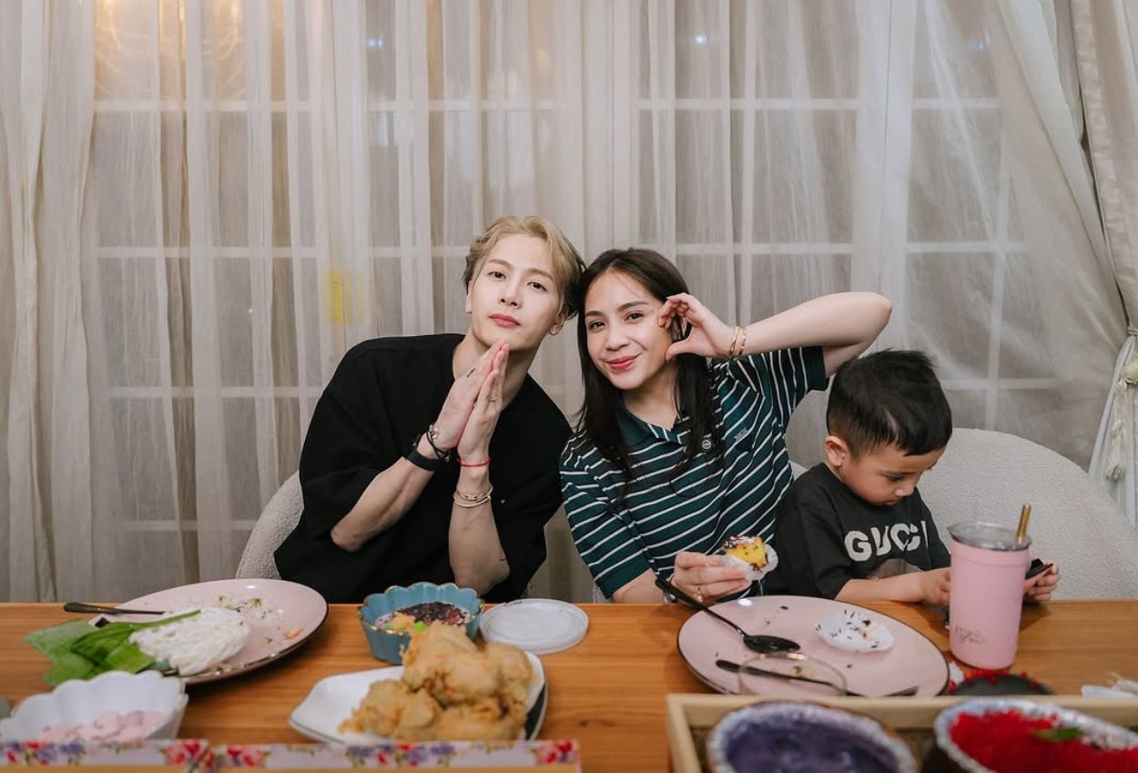 Wow! segini harga outfit nagita slavina saat masak takjil bareng jackson wang
