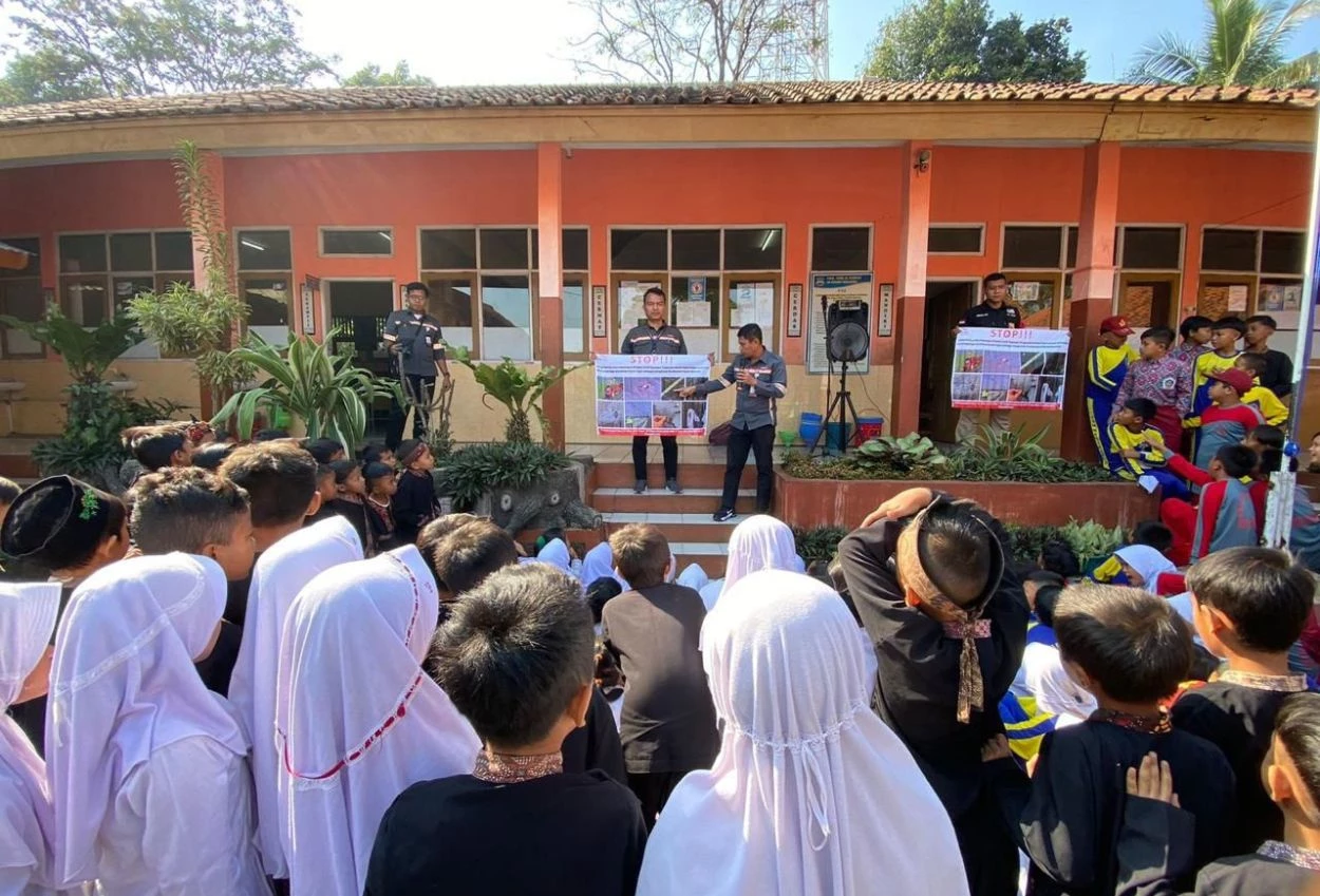 32 kali hambat perjalanan, warga diimbau tidak main layangan dekat jalur whoosh