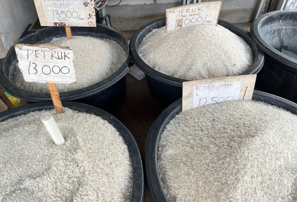 Beras harga bahan pokok di pasar reni jaya