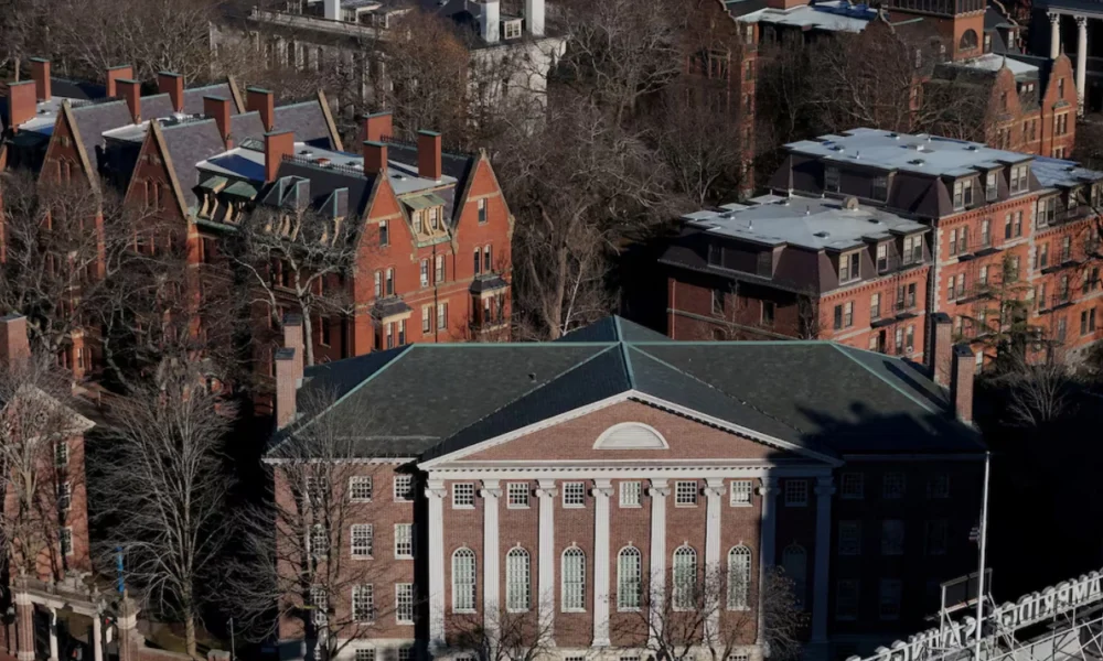Buntut tolak perintah donald trump, harvard dijatuhi sanksi