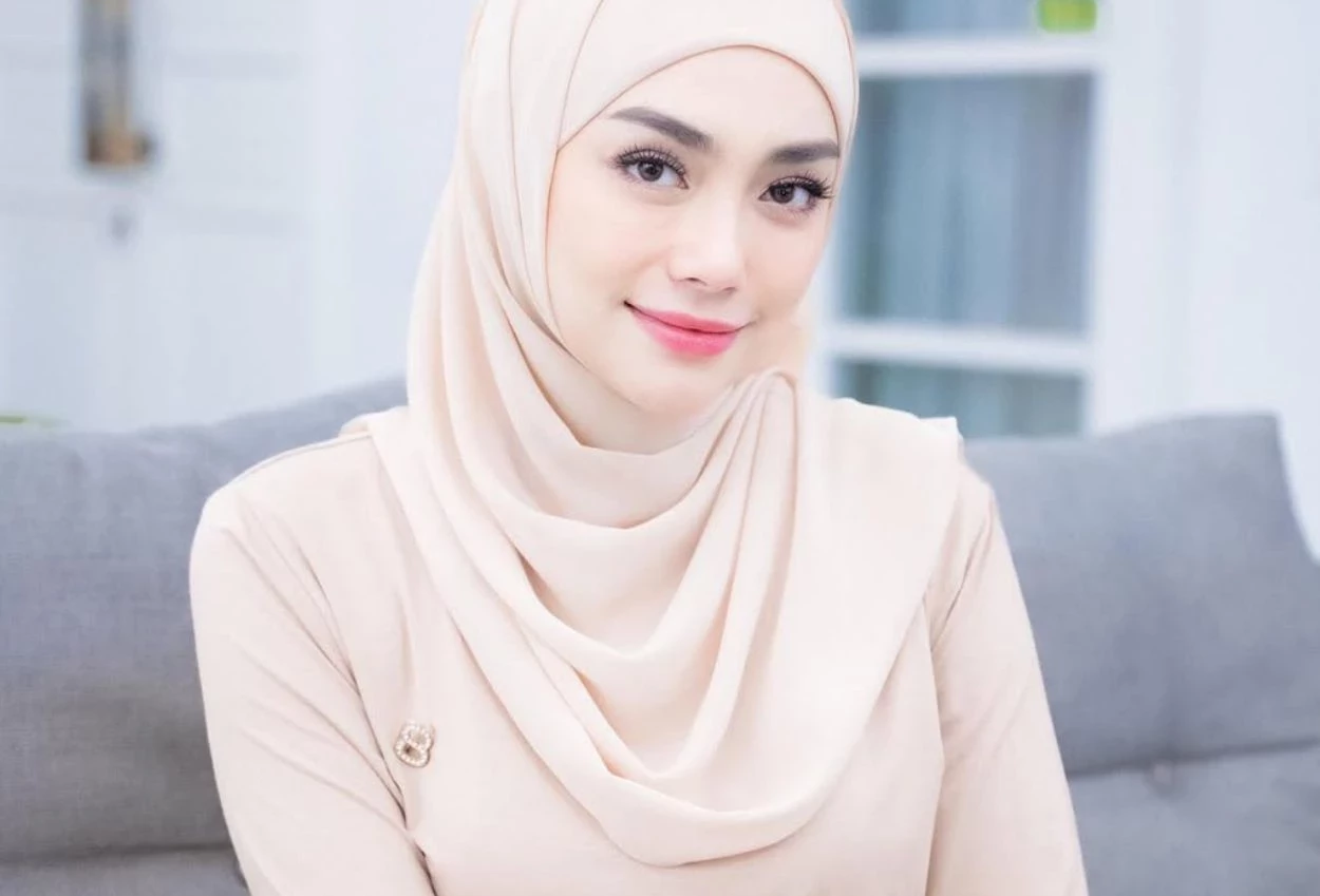 Celine evangelista ungkap ujian setelah mualaf, sempat dilarang tutup aurat oleh orang terdekat