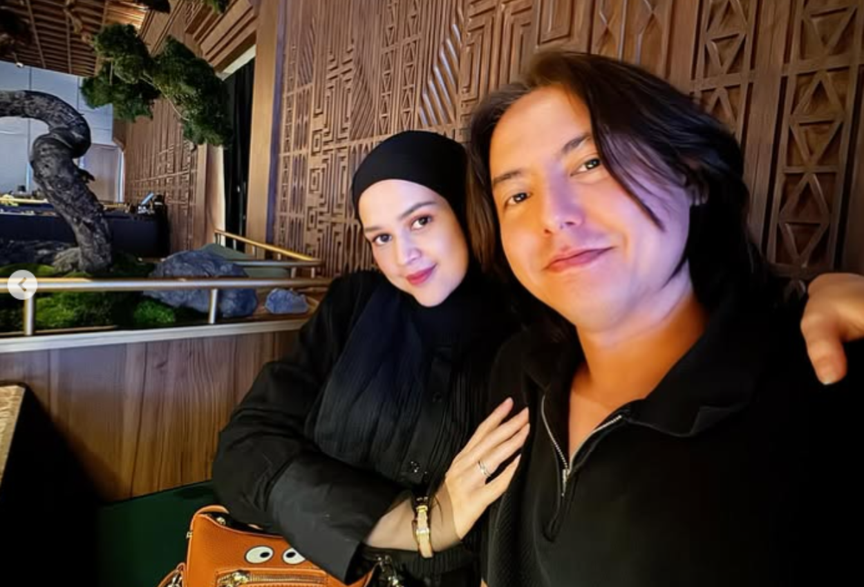 Cut meyriska buka bukaan pernah dilabrak artis yang suka dengan suaminya