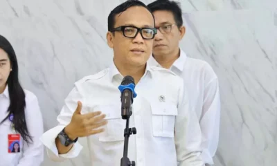 Dicueki saat sidak perusahaan yang tahan ijazah, wamenaker mas, saya wakil menteri!
