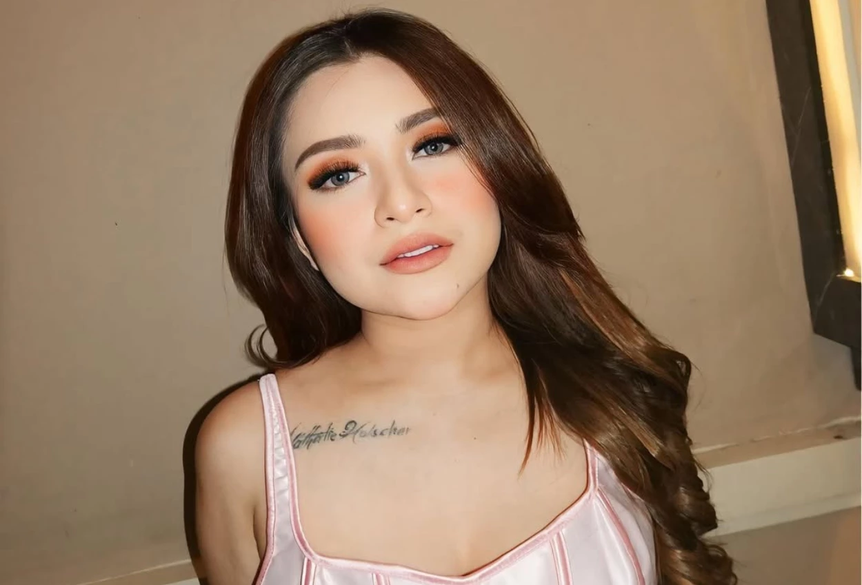 Disuruh minta maaf karena disawer saat isi acara di sidrap, nathalie holscher saya tidak mau minta maaf