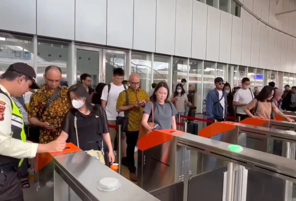H+7 lebaran, 12.000 pemudik gunakan kereta cepat