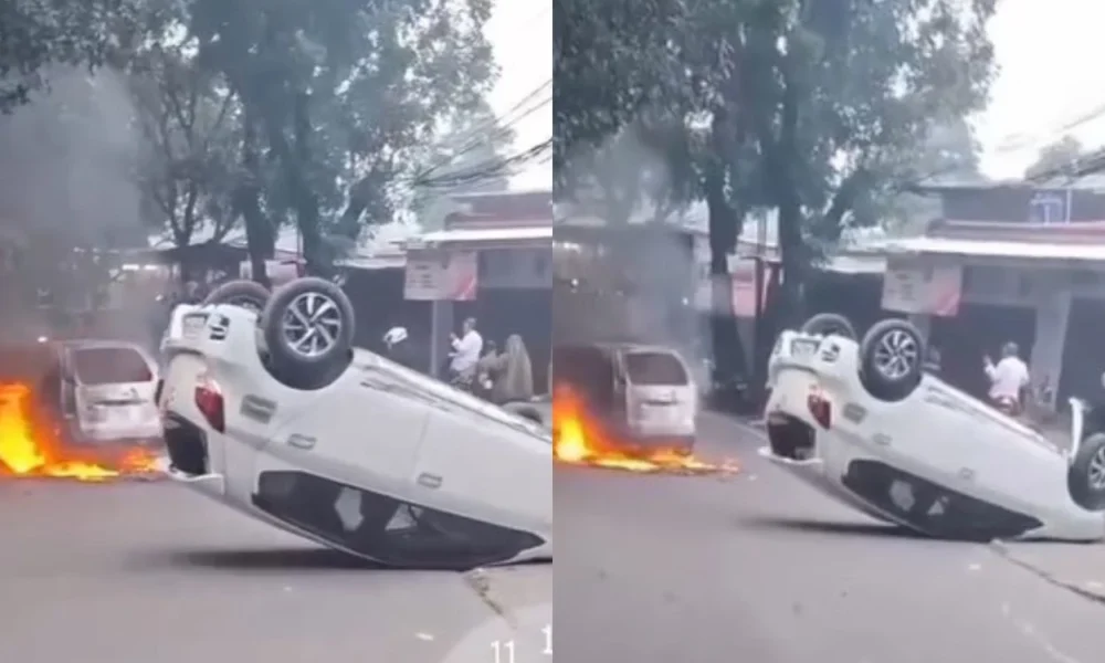 Kecelakaan dan kebakaran mobil di dekat tpu pondok ranggon ternyata dipicu aksi massa tolak penangkapan tersangka
