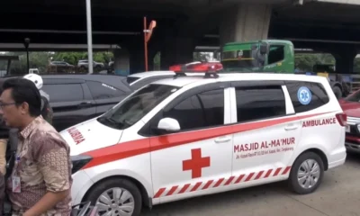 Kemacetan parah di jakarta utara, ambulans terjebak hingga 2 jam
