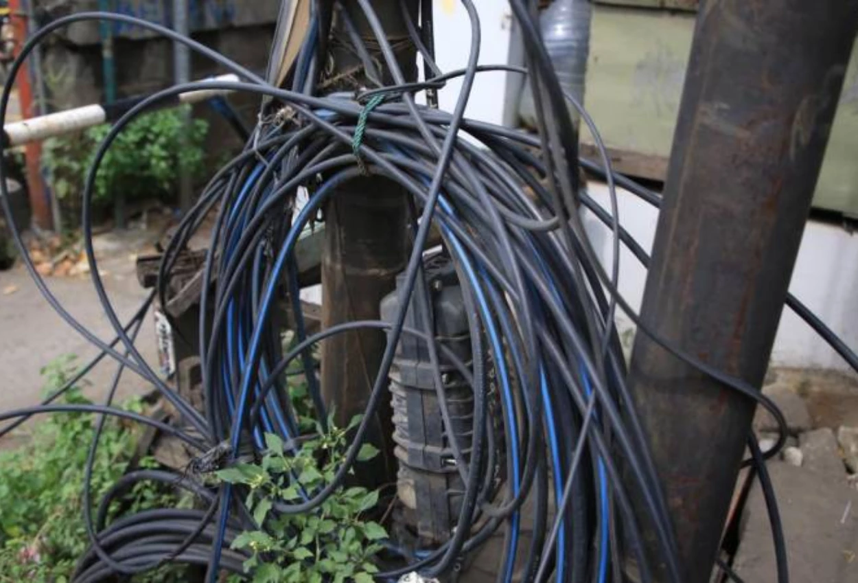 Pemerintah tangerang tertibkan kabel udara yang semrawut demi wajah kota lebih rapi