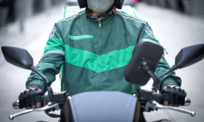 Pendapatan driver ojek dan taksi online meningkat selama lebaran, meski dihadang tantangan tarif dan potongan aplikasi