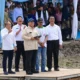 Presiden prabowo tebar benih padi gunakan drone pertanian di sumatra selatan