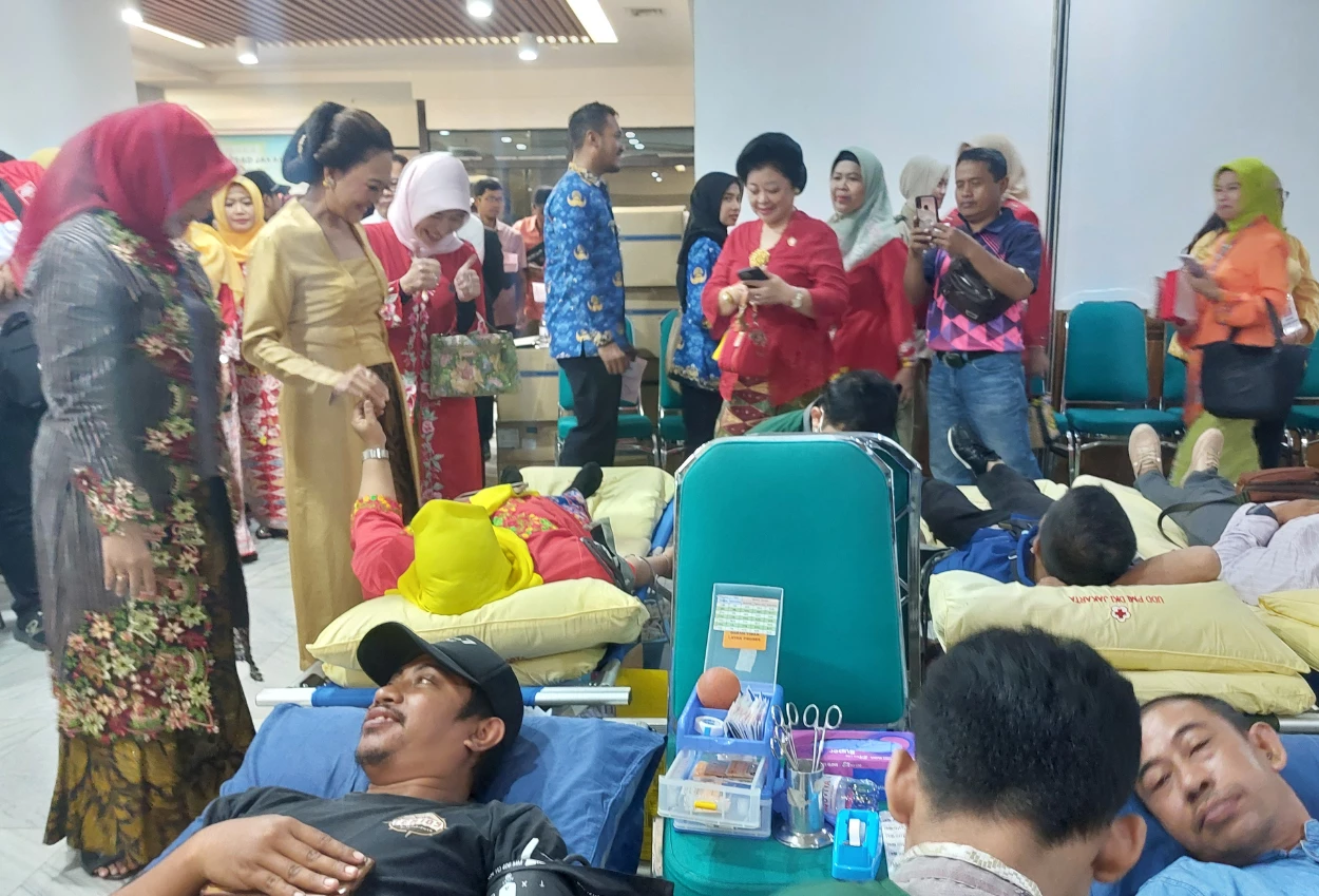 Rayakan hari kartini, 1000 orang ikuti donor darah di pemkot jakarta timur